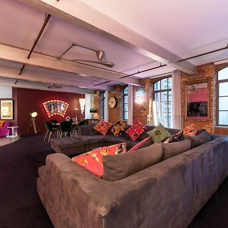 Amazingly Luxurious Loft Apartment, Soho - 3 Bedrooms, 2 Bath & Office Лондон Экстерьер фото