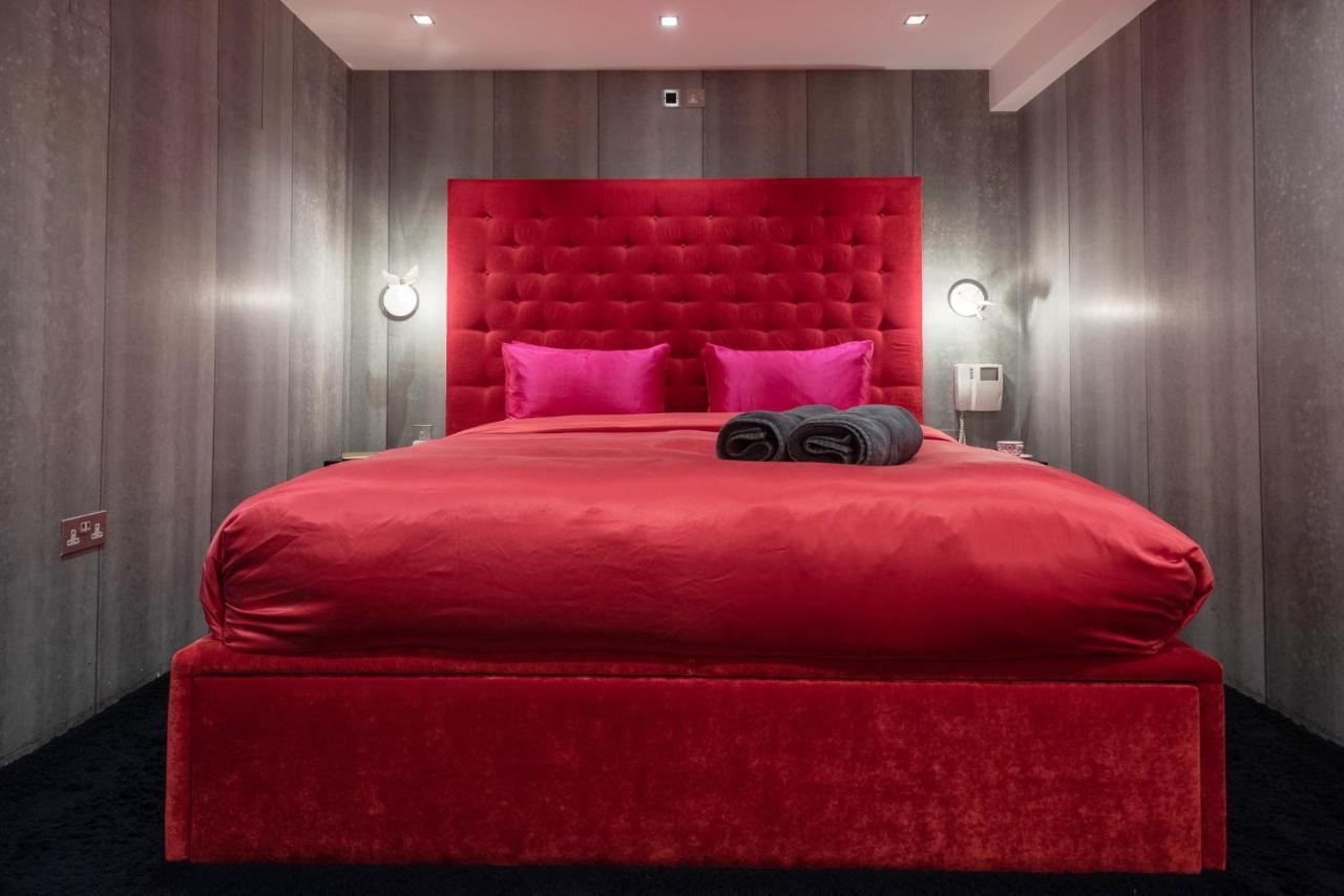 Amazingly Luxurious Loft Apartment, Soho - 3 Bedrooms, 2 Bath & Office Лондон Экстерьер фото