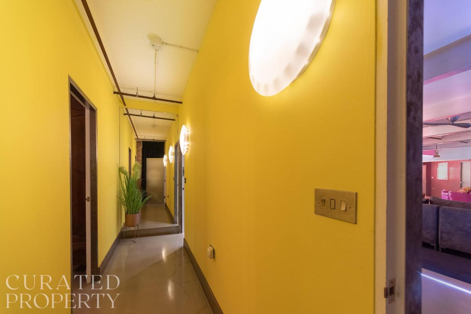 Amazingly Luxurious Loft Apartment, Soho - 3 Bedrooms, 2 Bath & Office Лондон Экстерьер фото