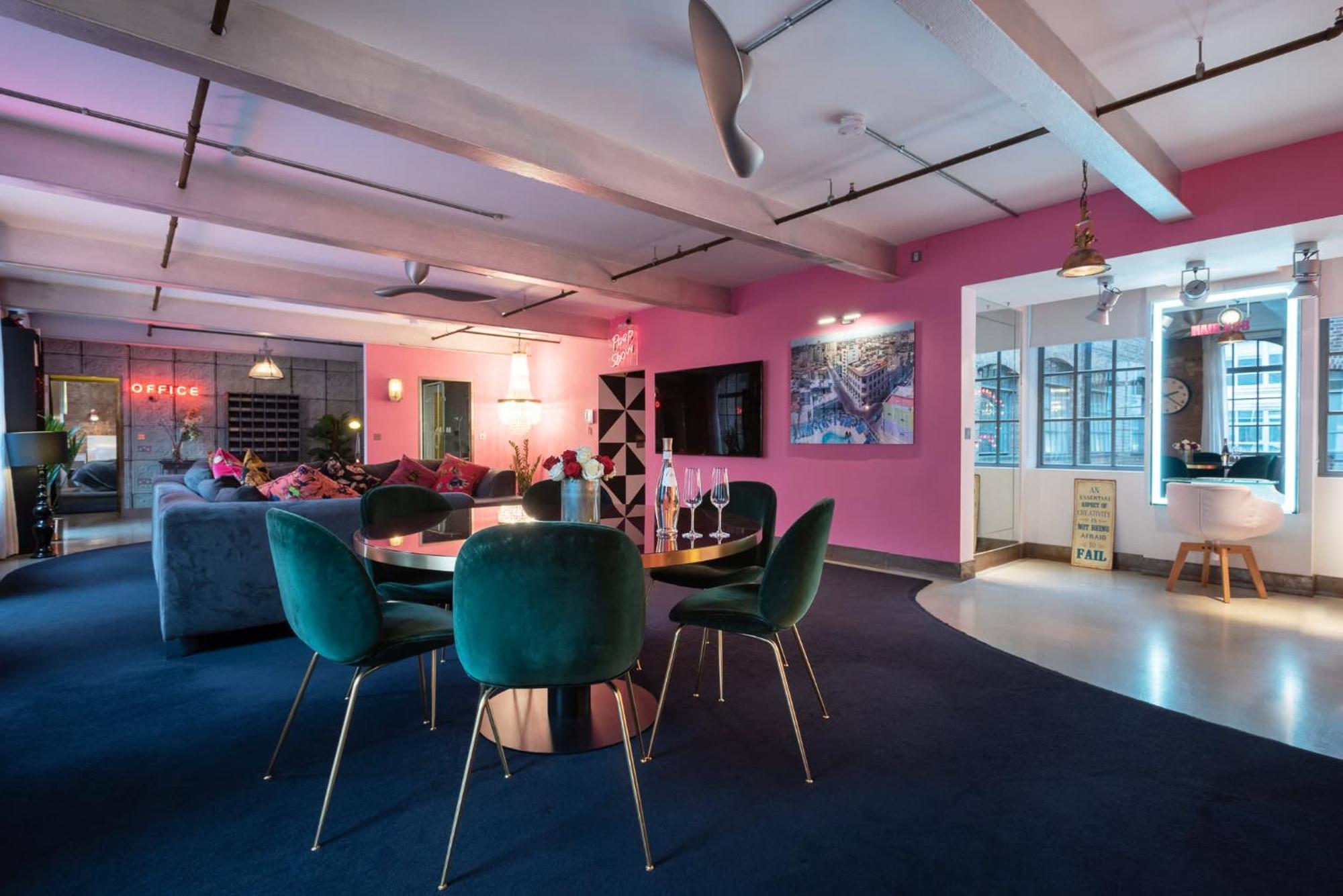Amazingly Luxurious Loft Apartment, Soho - 3 Bedrooms, 2 Bath & Office Лондон Экстерьер фото