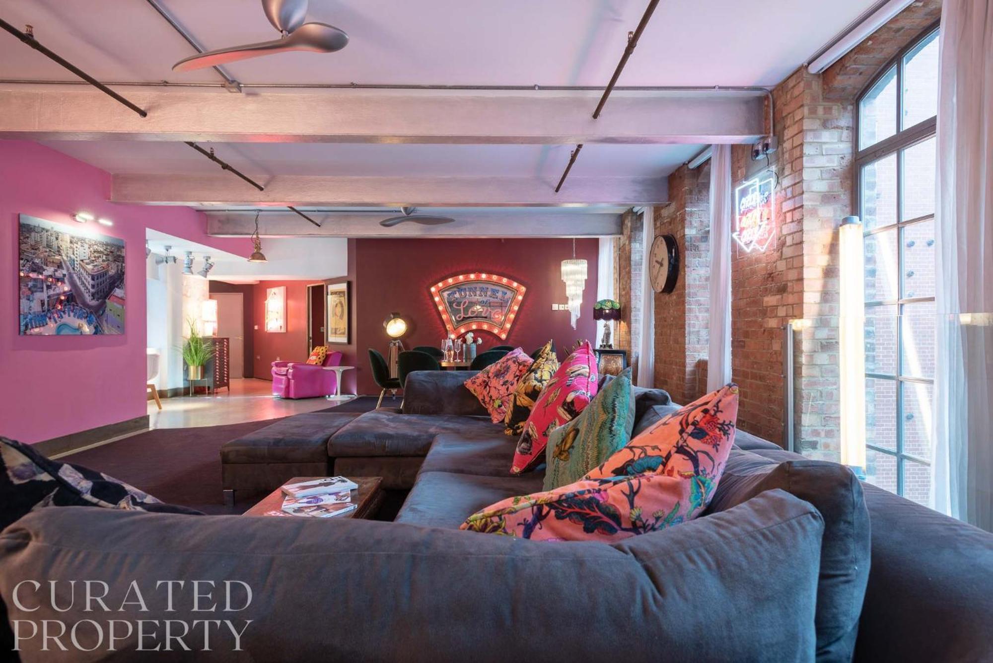 Amazingly Luxurious Loft Apartment, Soho - 3 Bedrooms, 2 Bath & Office Лондон Экстерьер фото